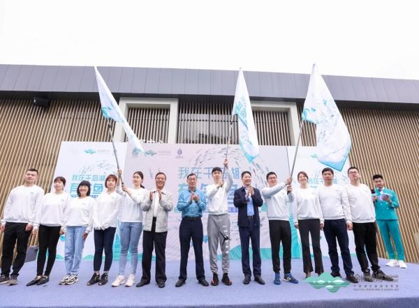  千岛湖金山鱼湾举行春季放流公益体验活动