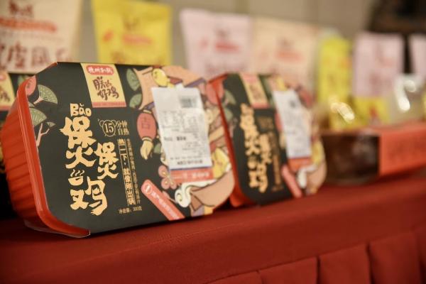德州扒鸡年收6.8亿，这只鸡让人“上瘾”了！