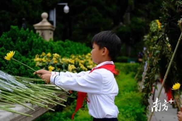 广州中黄管理的中小学两校清明深入开展红色教育主题活动
