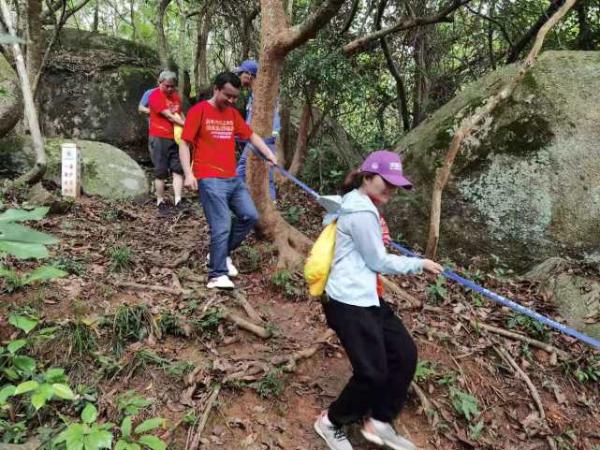 喜迎建党一百周年，悦走金湾25公里徒步活动顺利举行