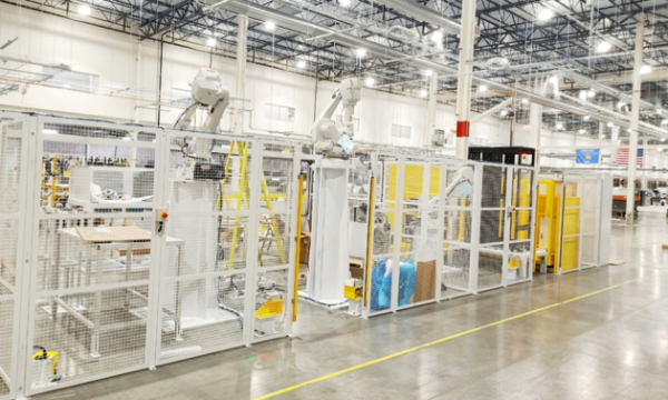 富士康美国工厂5G自动化产线落地，斯坦德机器人实力出海！