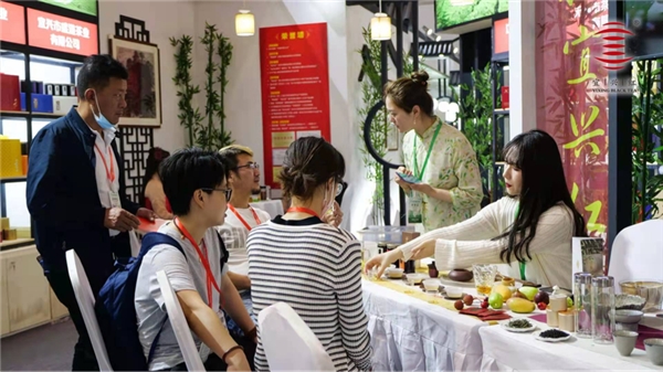 壶抱宜兴红· 陶醉茶博会 名茶“宜兴红”飘香第四届国际茶博会