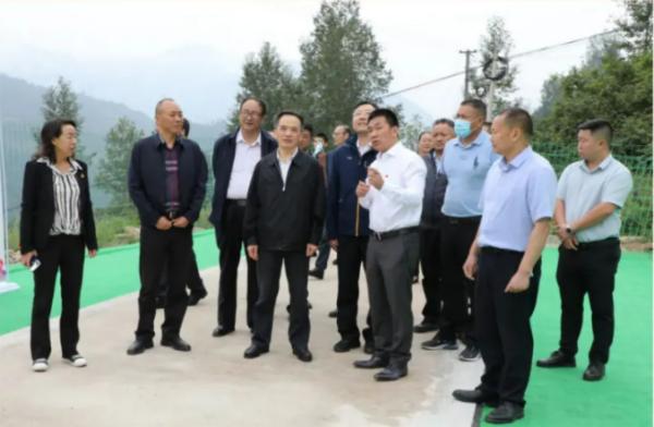 重磅！天立教育荣膺“万企帮万村”精准扶贫行动先进集体！