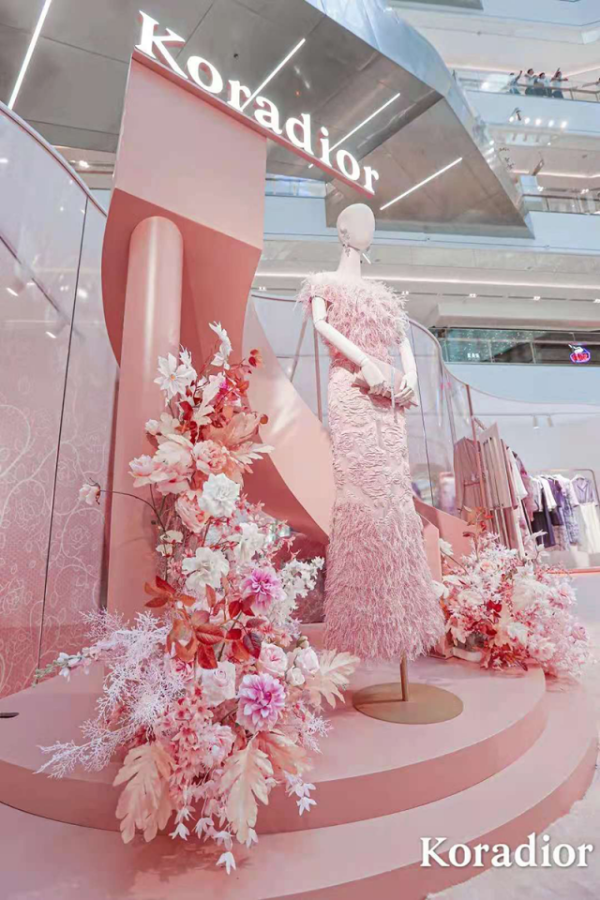 Koradior沉浸式玫瑰主题展，带你邂逅极致的浪漫