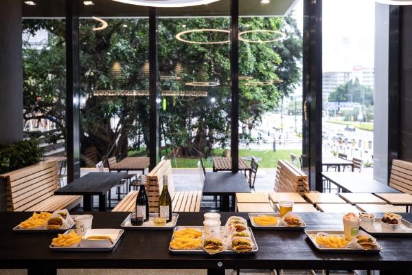 深圳人，走起！Shake Shack华南首店，亮相深圳万象天地