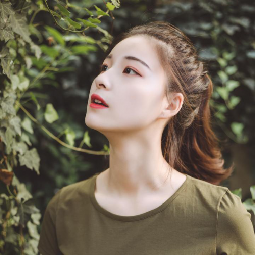 凯瑞玛X葛漂亮：代餐界新星助力网红直播
