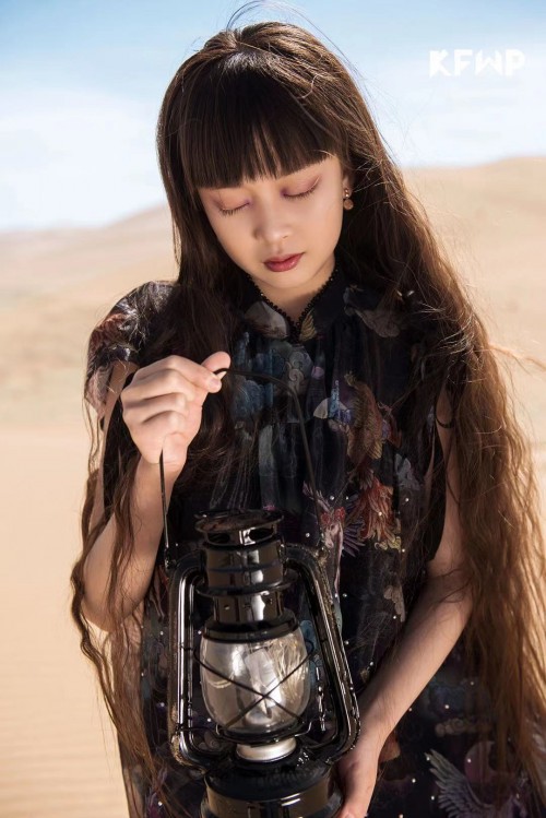 2021星颜文化高定系列与赵洋一起探索玄妙丝路
