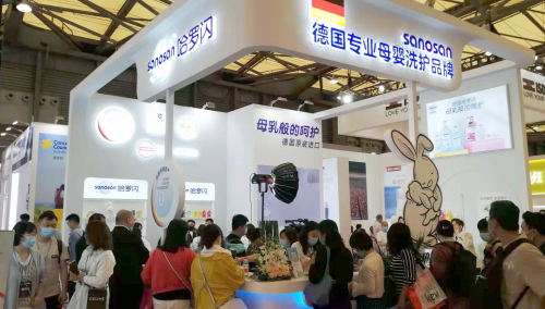 育儿网专访哈罗闪：用实力诠释品质，赢得万千妈妈信赖