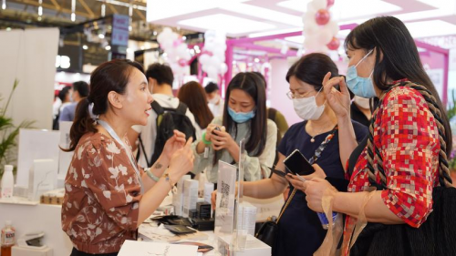 心仙格受邀参展上海美博会，镇店白膜受追捧