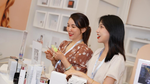 心仙格受邀参展上海美博会，镇店白膜受追捧