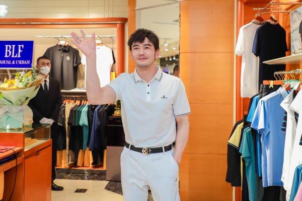 玩转面料黑科技，比音勒芬是专业的！连“小包总”杨烁都入坑了