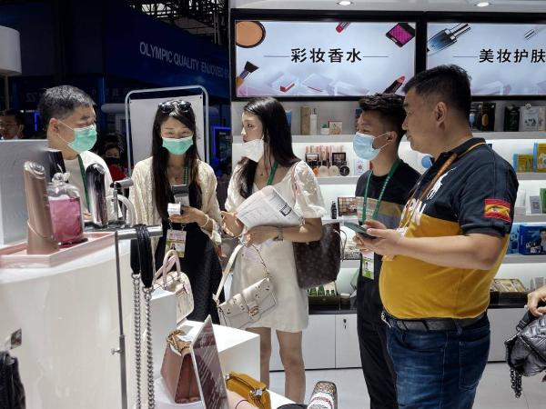 欧派国际亮相消博会，助力双循环经济，共享开放机遇！