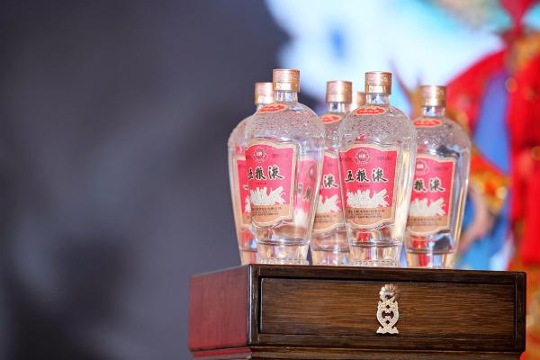 中国车中国桥中国酒 品牌日共同递出“中国名片”