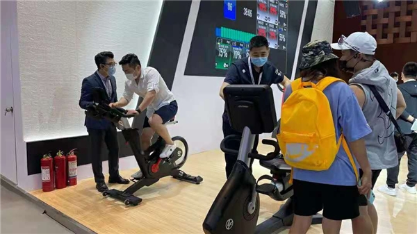 奥力来中国携力健完美呈现2021北京健身大会