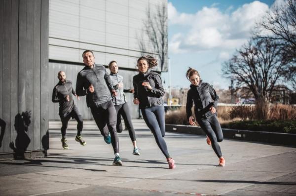 RaceFit易起动AI健身教练，随时随地开启您的运动健康生活