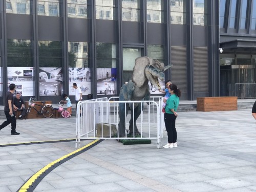  锦荟港大型恐龙奇幻展，沉浸式互动玩转侏罗纪