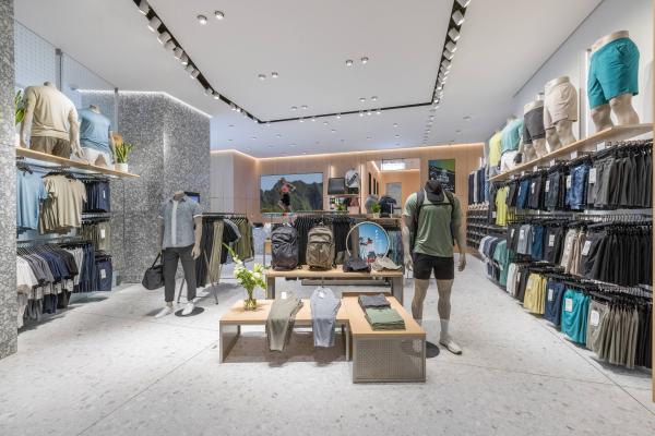 lululemon重庆金沙天街门店正式开业