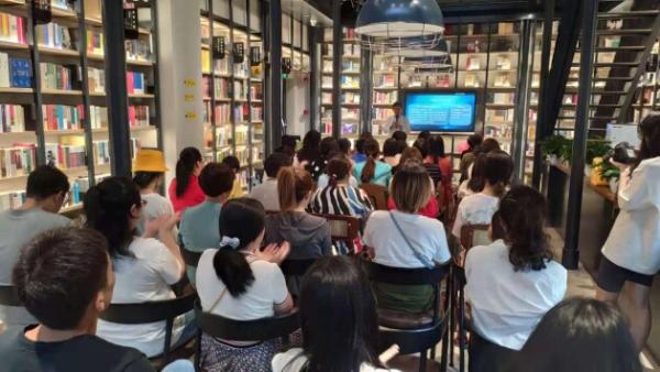 知名心理学作家卢熠翎受邀参加上海樊登书店线下读书分享会