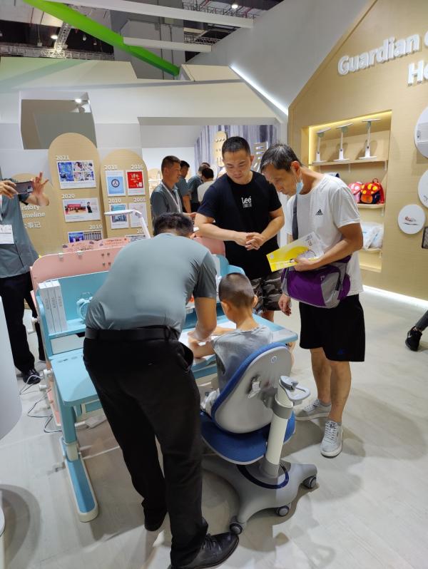 聚力创新 共赢未来—光明园迪携新品惊艳亮相2021年CBME孕婴童展！