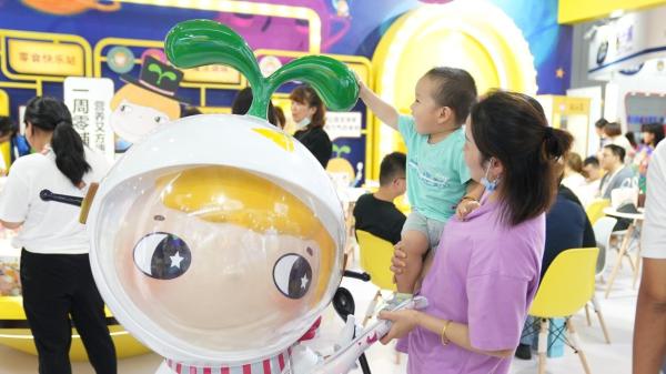 窝小芽首次亮相CBME 产品+品牌IP形象实力圈粉