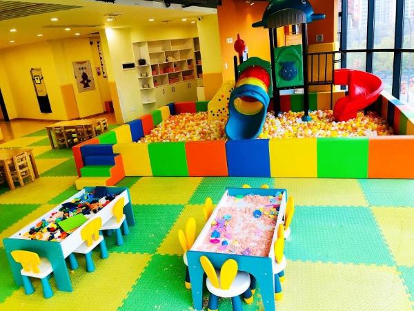  爱乐祺托育用更科学的方式来照护孩子——秦稳老师