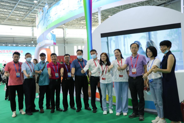  2021中国草原旅游发展大会暨内蒙古国际旅博会于7月30日在呼和浩特盛大开幕
