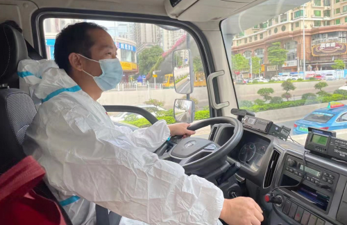 团油：广州疫情中“逆行”的货车司机，公益精神和他们的期盼