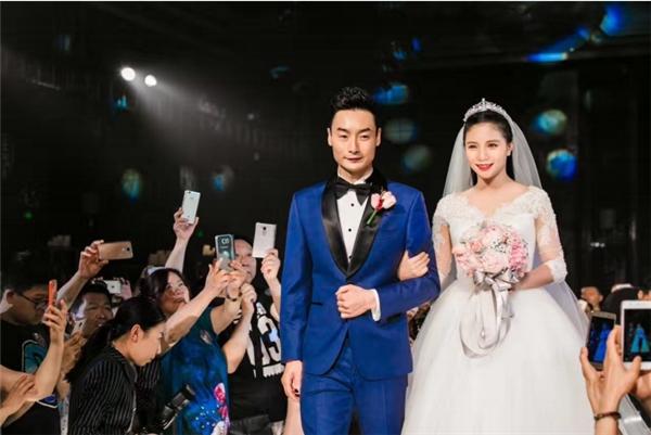  官宣！跳水奥运冠军何姿成为伊丽汇首位品牌代言人