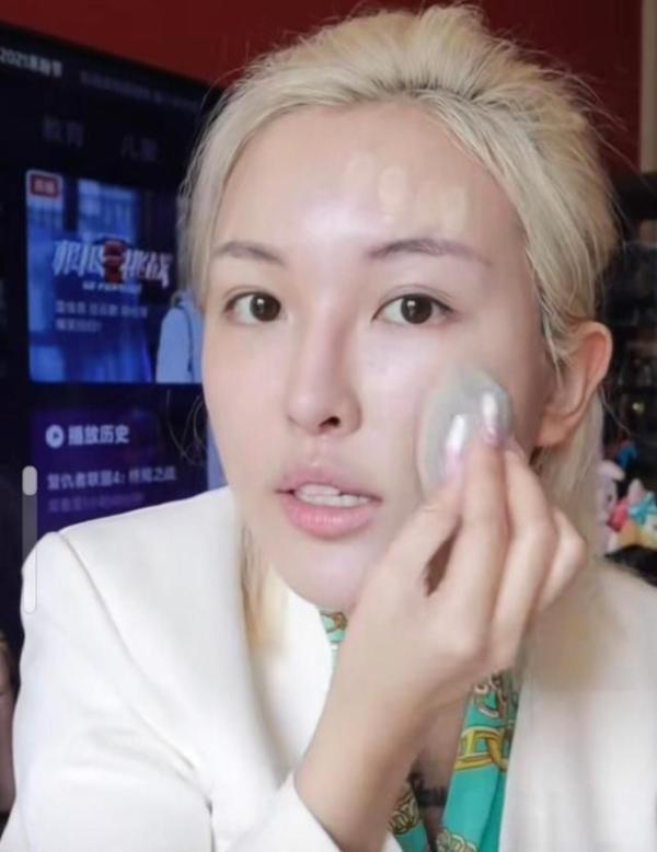 抖音美妆达人张凯毅，真诚分享与推荐获得粉丝认可与喜爱