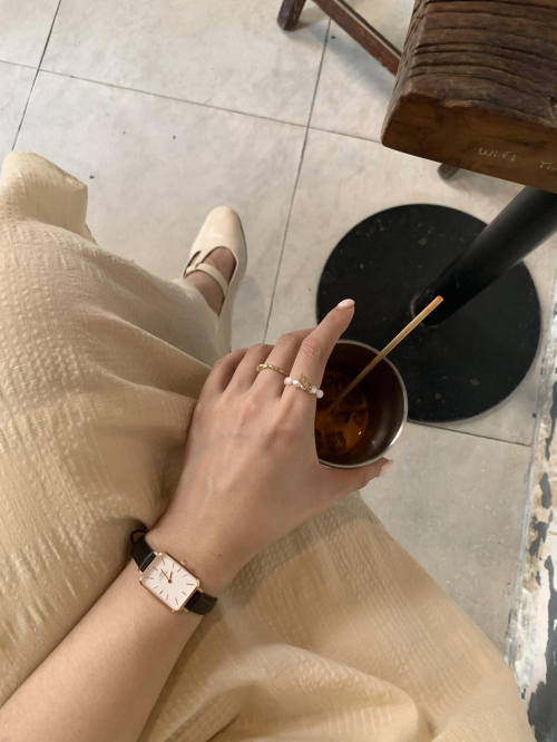一叶知秋,复古简约尽饰优雅