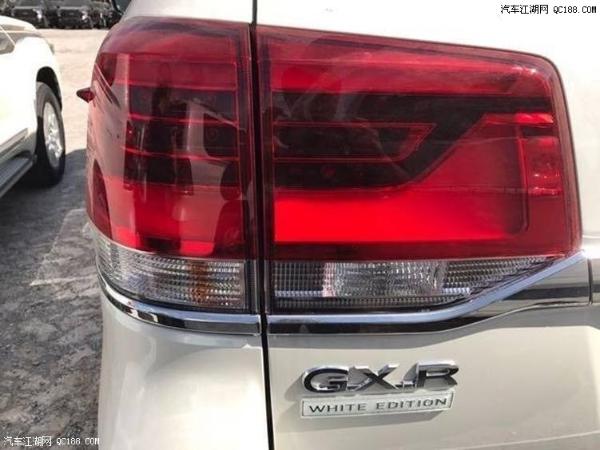 17款丰田酷路泽4000熏黑大灯设计解读