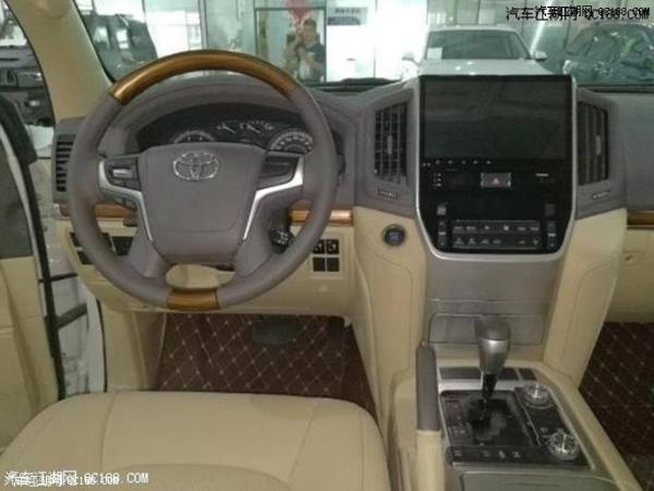 18款丰田酷路泽4000现车蠕行模式体验