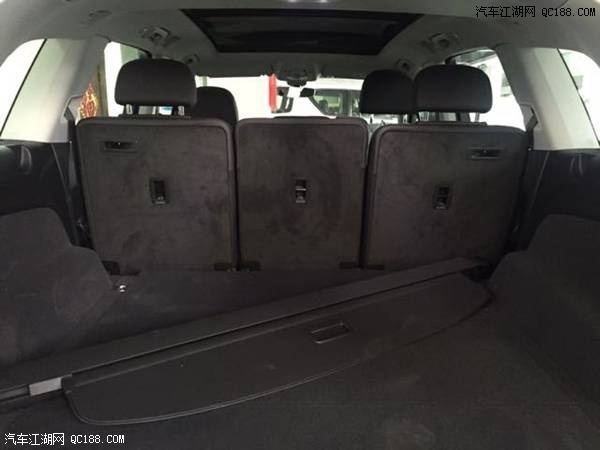 17款奥迪Q7柴油3.0T五座黑色欧规版价格