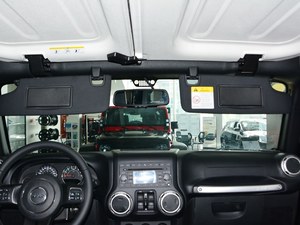 牧马人现金优惠4万元欢迎进店试乘试驾