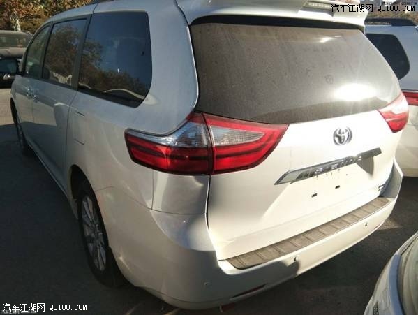 17款丰田塞纳Limited7座顶配四驱配置实测