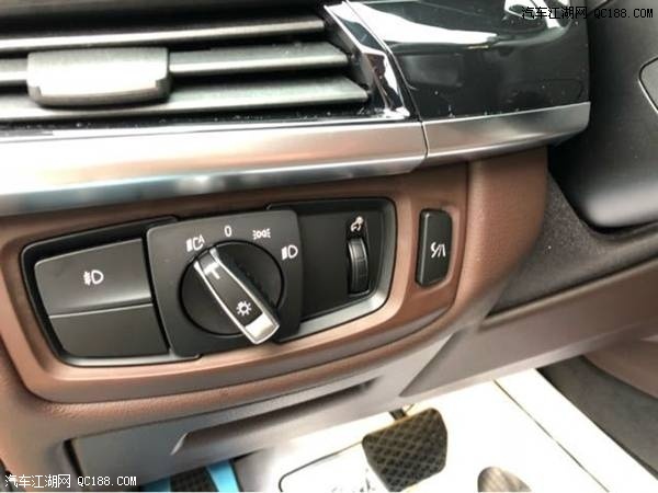 18款宝马X5M运动3.0T独立悬挂7座版价格