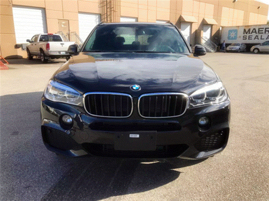 时尚硬朗18款宝马X5基本型报价实车体验