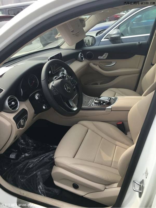 18款奔驰GLC300五门五座墨西哥版SUV实拍