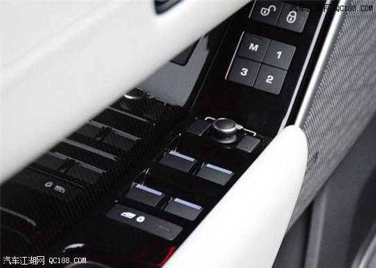 2017款路虎揽胜星脉2.0T汽油柴油版价格