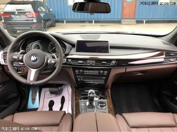18款宝马X5M运动3.0T独立悬挂7座版价格