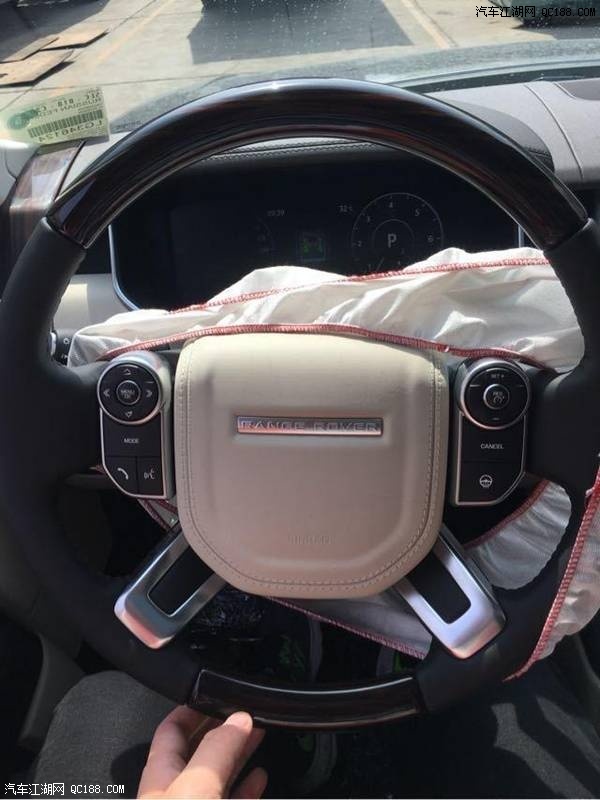 17款路虎揽胜3.0黑咖汽油行政加长版价格