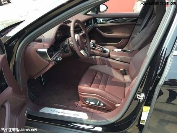 17款保时捷帕拉梅拉四门轿跑高配版实拍