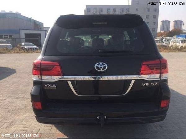 18款丰田兰德酷路泽5700 VXS七座版评测