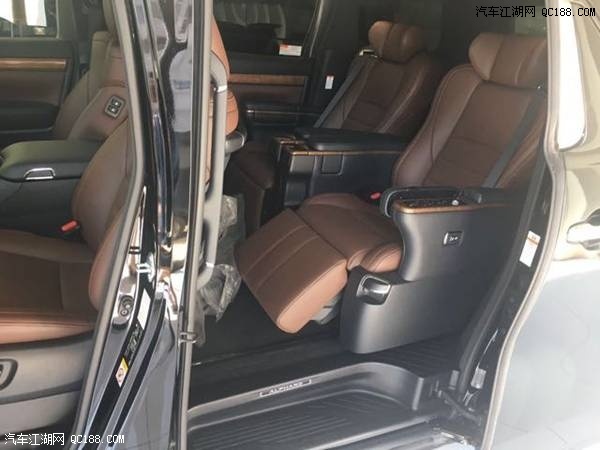 2018款丰田埃尔法3.5L六档V6手自版实拍