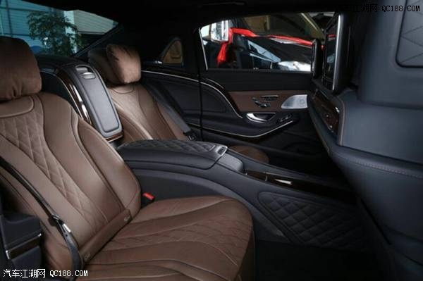 17款奔驰迈巴赫S600 6.0T双涡V12版报价