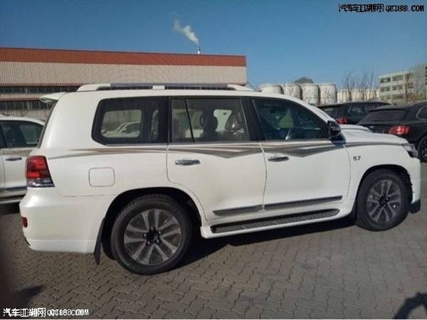 中东版18款丰田酷路泽5700配置性能解析