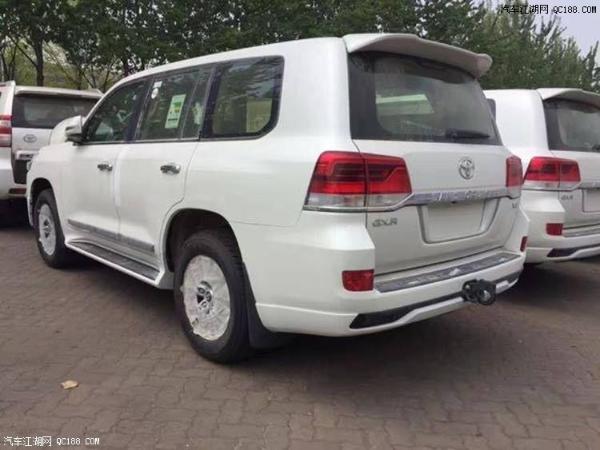 新款丰田酷路泽4600中东版豪华SUV解析