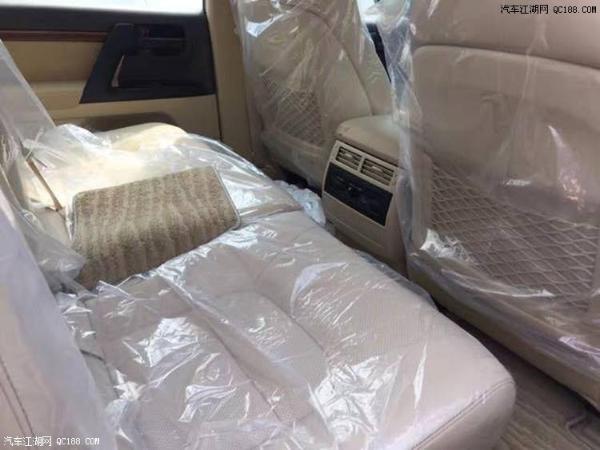 新款丰田酷路泽4600中东版豪华SUV解析