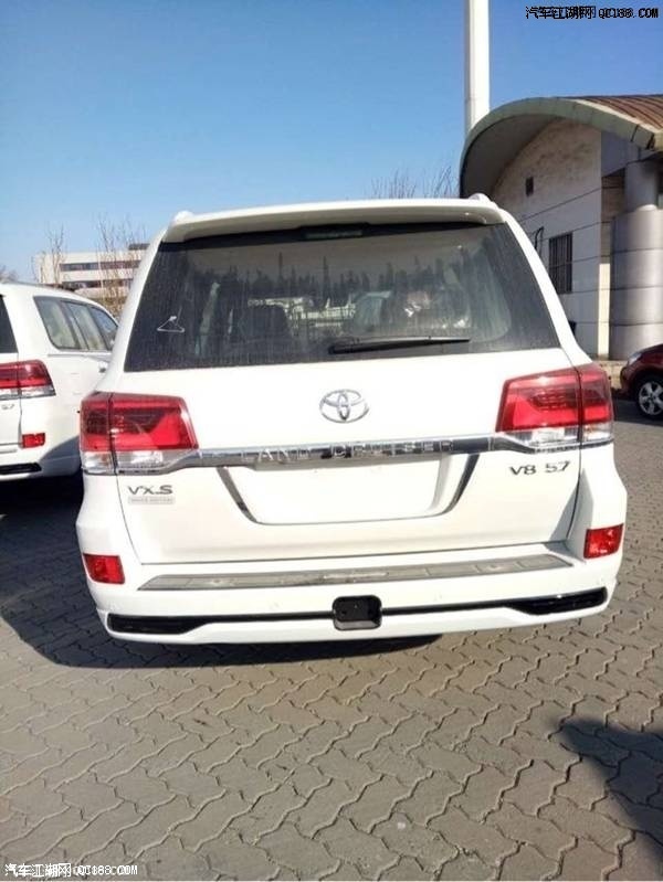 中东版18款丰田酷路泽5700配置性能解析