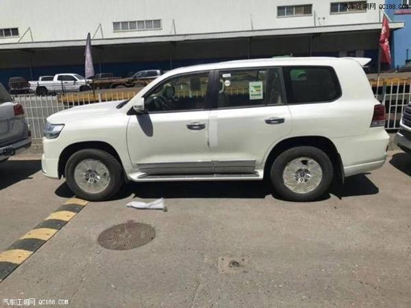 18款中东版酷路泽4000参数配置最新解读